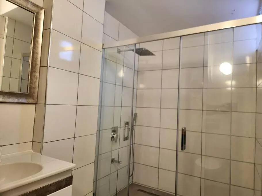 Traumhaus Mitten In Der City 60 Meter Zum Meer Kusadasi 0*,